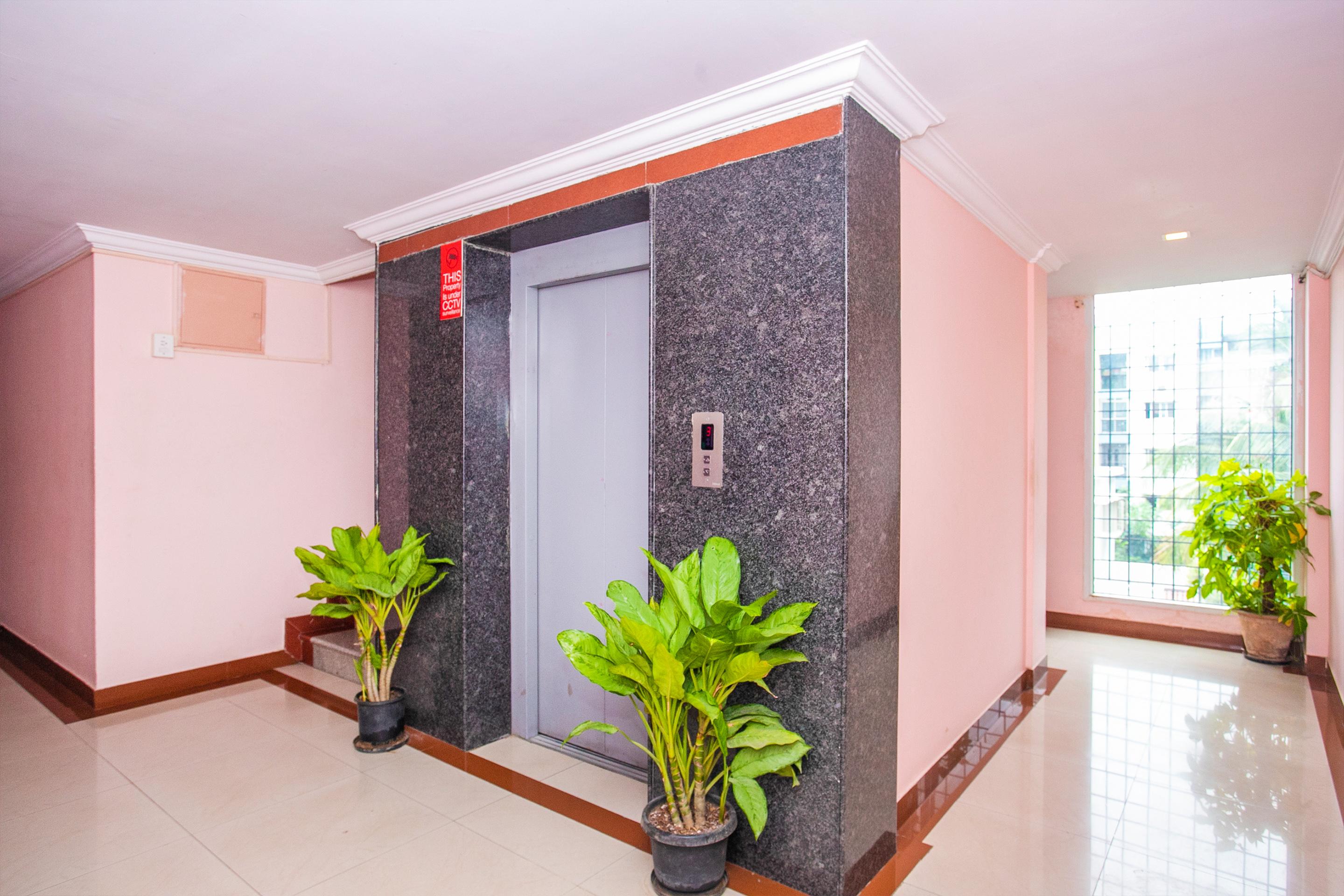 Oyo 331 Hotel Skanda Shelters Bengaluru Kültér fotó